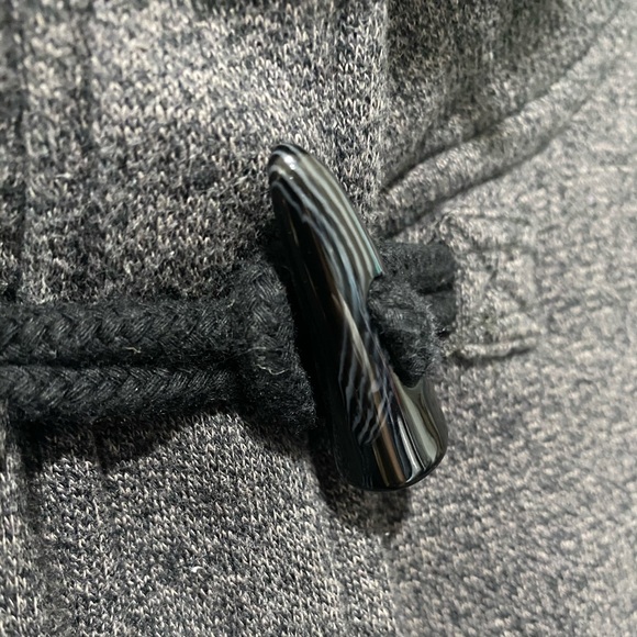 Brock University sweater - Picture 4 of 7